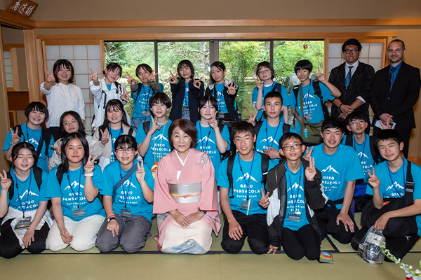 Students from the Sister City Gero, Japan