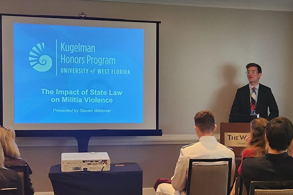 Steven Wiktorski (Spring '23 graduate) presented his thesis research at the 2023 Southern Regional Honors Council Conference in Charlotte, North Carolina.