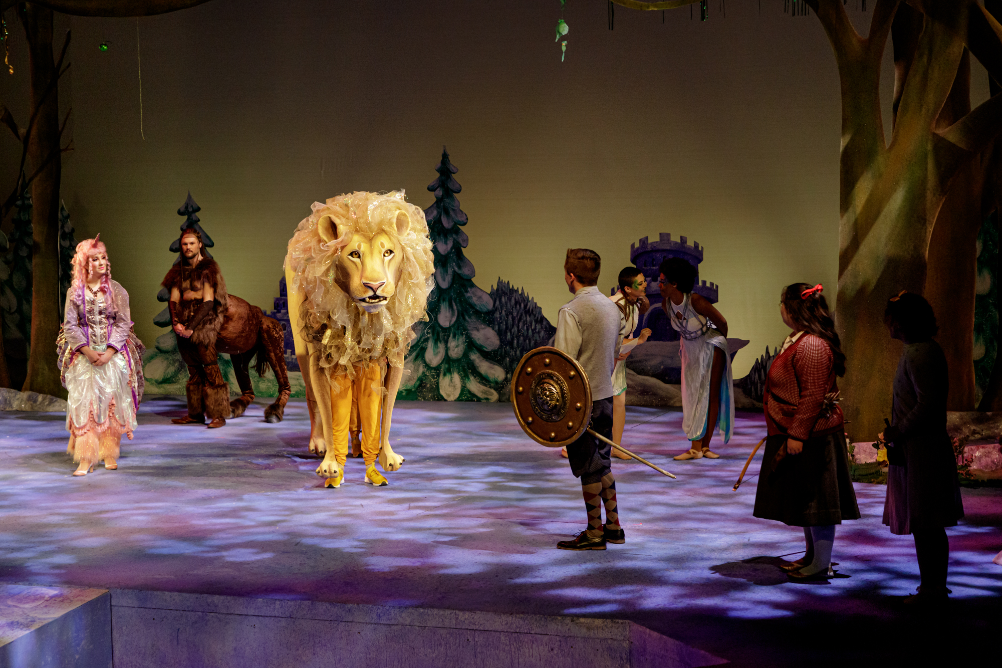 UWF students create huge mechanical lion for upcoming Narnia play