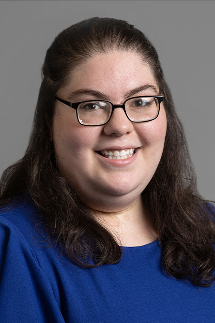 Elizabeth Barrett indoor headshot.