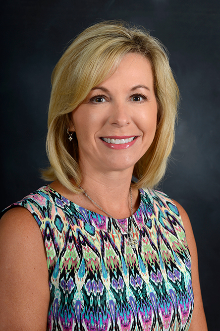 Kelly Aeppli-Campbell headshot.