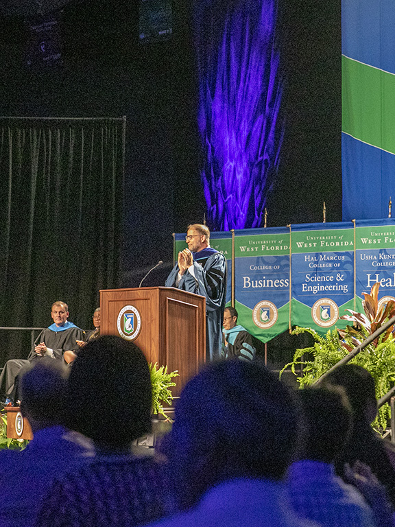 UWF Vice President addressing the incoming freshman class at the 2023 New Student Convocation.