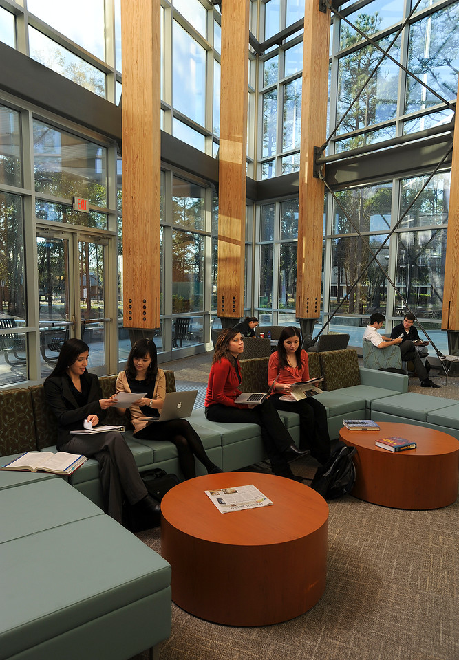 International Graduate students in the College of Business