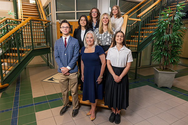 Dr. Saunders with UWF Scholars