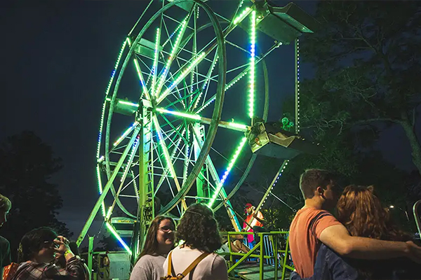 students at a cab event