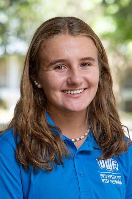 Ava Chenowith orientation leader photo