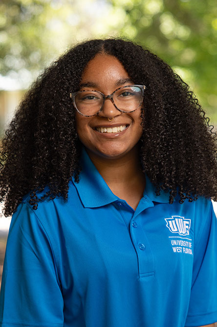 Paris Washington orientation leader photo