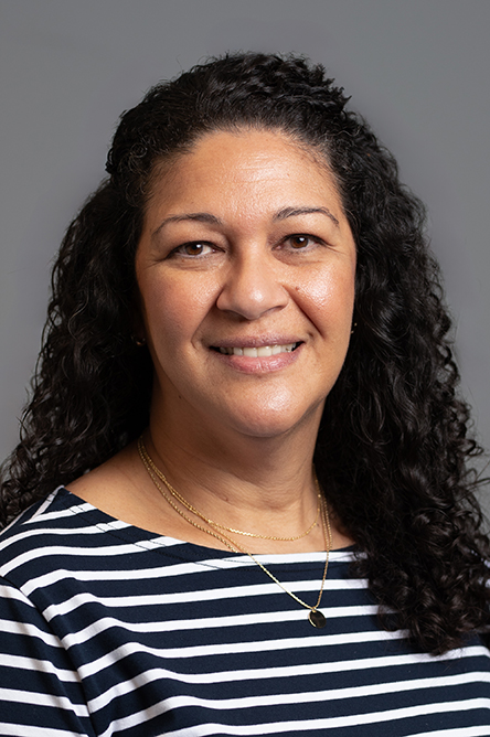 Carrie Alvarez headshot