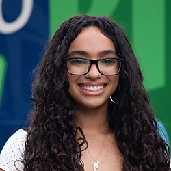 Nadia Poole outdoor headshot.