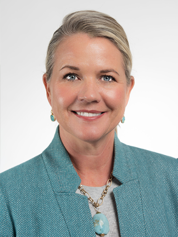 Jennifer Grove Headshot