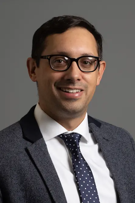 Jacob Shively headshot.