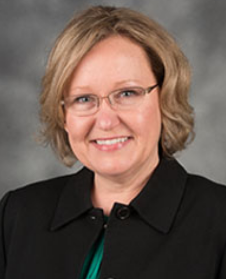 Angela Blackburn headshot.