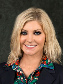 Lauren Rich headshot.