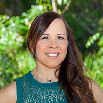 Outdoor headshot of Jodie Rummer.