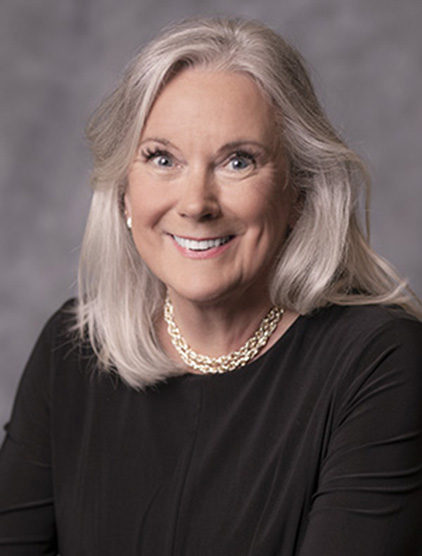 Martha Saunders headshot.