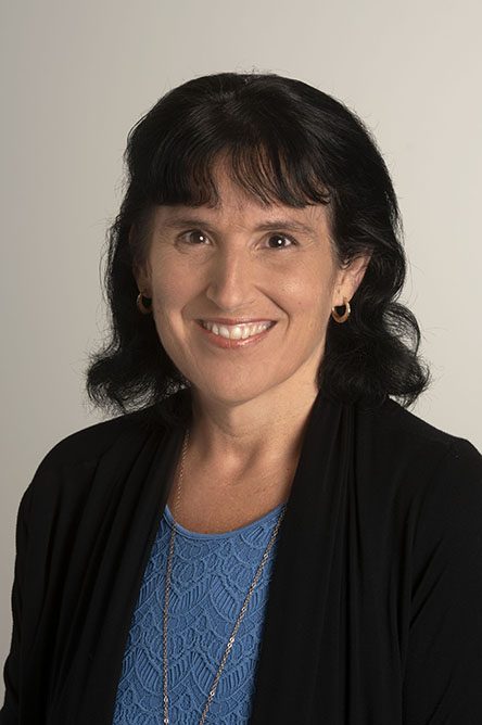 Jenny Feysa headshot