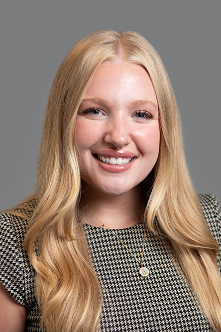Abbie Hopper headshot
