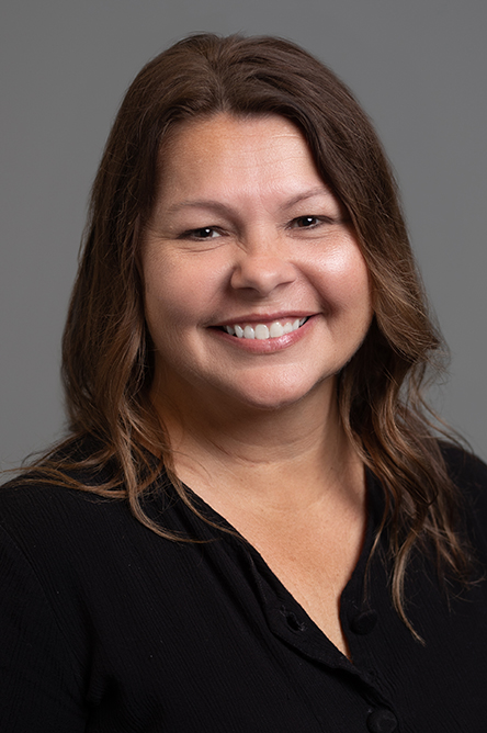 Sandra Taylor headshot