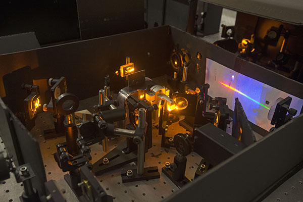 close up of a laser lab physics experiment