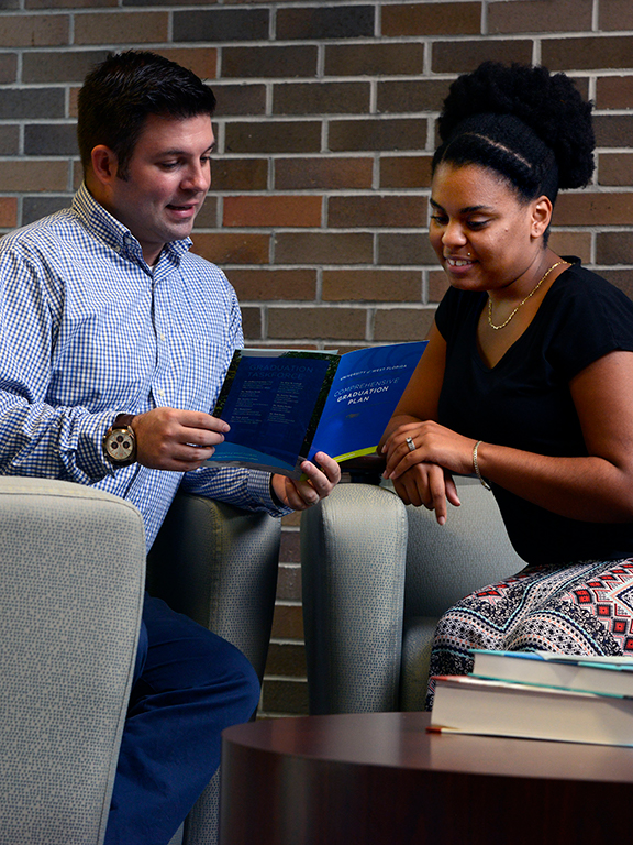  Advisor providing students with the opportunity to discuss academic programs, career objectives, scholarship, and internship possibilities.