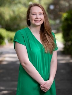 Daniela Slavin Headshot