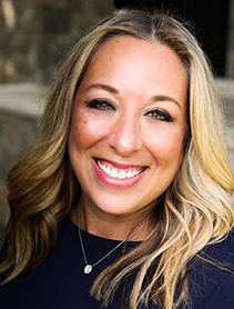 Robin Zimmern headshot